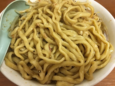 地球規模で考えろソラのラーメン（麺アップ）