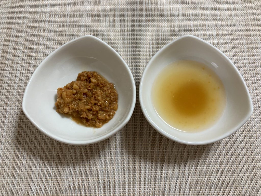 背脂ニンニク醤油味の中身